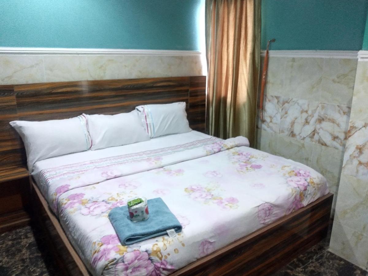 Prince Bella Hotel Ikotun Exterior photo