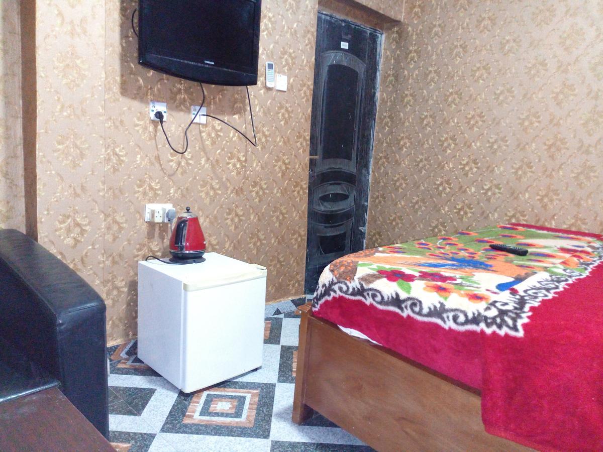 Prince Bella Hotel Ikotun Exterior photo
